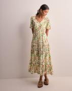 Object Collectors Item - Blommig - Objlorena S/S Long Dress Rep