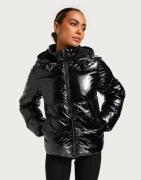 Nelly - Svart - Everyday Puffer Jacket