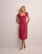 Nelly - Blommig - Flirty Midi Dress