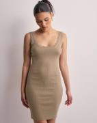 JDY - Beige - Jdynanna S/L Scallop Edge Dress Knt