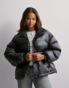 Levi's - Svart - Retro Puffer