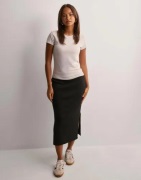 Vero Moda - Svart - Vmlynzi Mw 7/8 Knit Skirt Vma