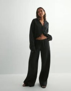 Nelly - Svart - Easy Breeze Pants