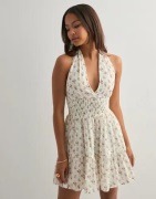 Neo Noir - Blommig - Magda Fine Print Dress