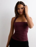 Nelly - Röd - Amaze Me Halterneck Top