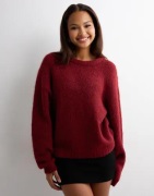 Nelly - Röd - Fuzzy Knit Sweater