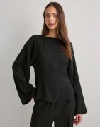 Nelly - Svart - Volume Sleeve Blouse