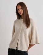Neo Noir - Beige - Benuta Fluffy Knit Cardigan