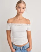 Nelly - Vit - Crochet Shoulder Top