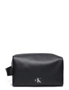 Monogram Soft Washbag Necessär Black Calvin Klein