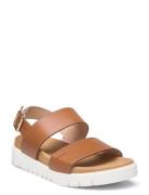 Gabriela Platta Sandaler Brown SWEEKS