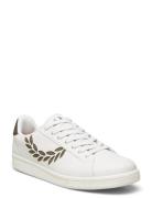 B721 Leather / Branded Låga Sneakers Cream Fred Perry