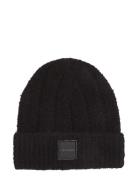 Calvin Klein Modern Patch Chunky Beanie Svart