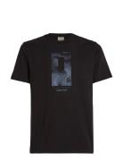 Calvin Klein Vertical Lines Graphic T-Shirt Svart