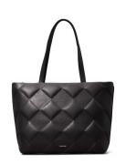 Diamond Quilt Medium Shopper Shopper Väska Black Calvin Klein