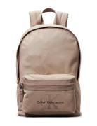 Calvin Klein Sport Essentials Campus Bp40 M Beige