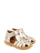 Pom Pom Classic Rub Sole Closed Braid Sanda Guld